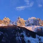 Grand Appt Vue Mont Blanc דירה